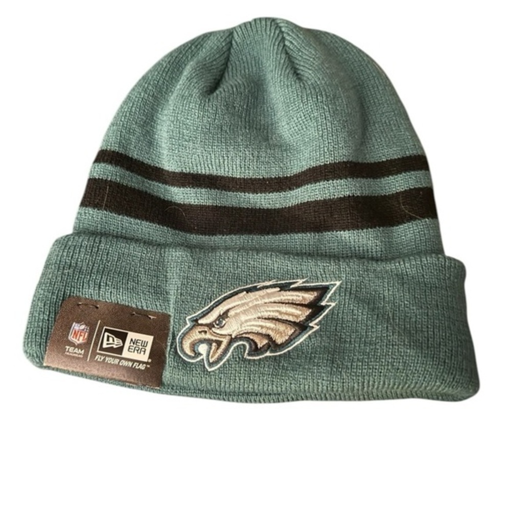 Men's New Era Midnight Green Philadelphia Eagles Team Logo Cuffed Knit Hat